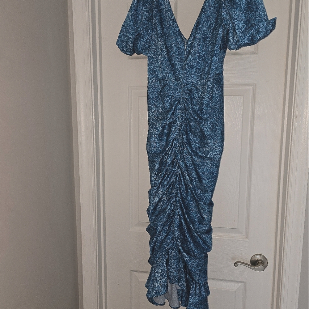 Beautiful blue statement dress by AMUR. - Picture 4 of 6